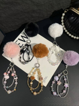 Брелок-подвеска арт. 209393 Двойной с меховым шариком 1 шт цвета микс в пак.