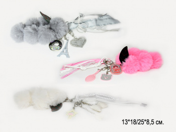 Брелок-подвеска арт. 209320 Меховые шарики D 6 см цвета микс 1 шт в пак. (12 шт.)